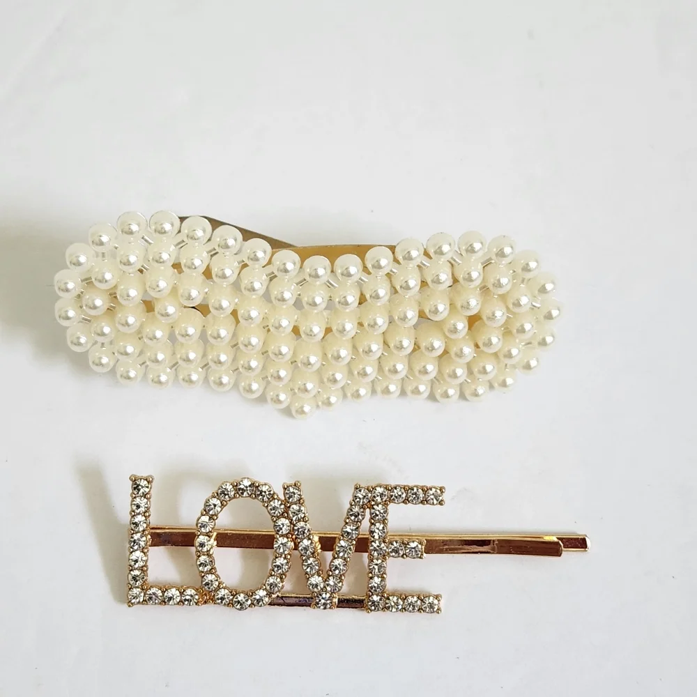 2 Hair Clip NEW